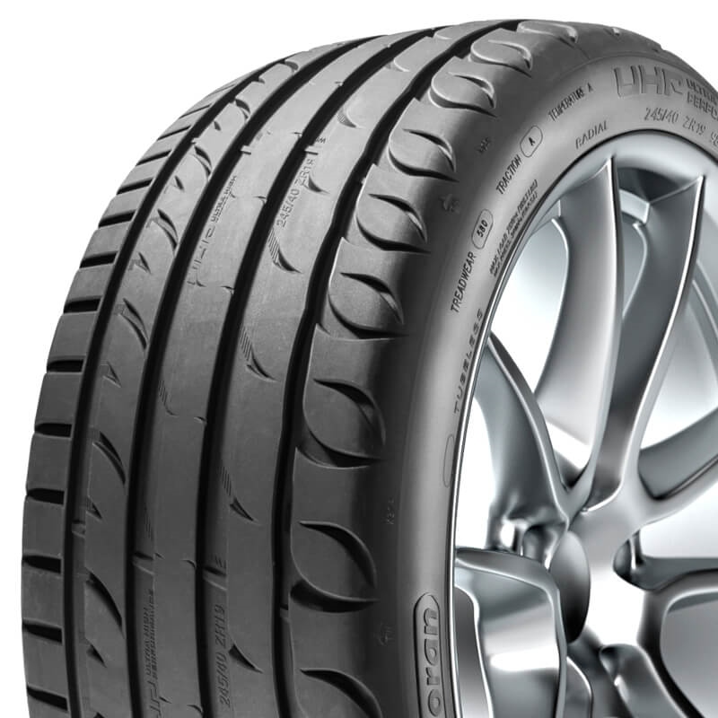 1x 205/55R17 Ultra High Performance 95V XL 2022